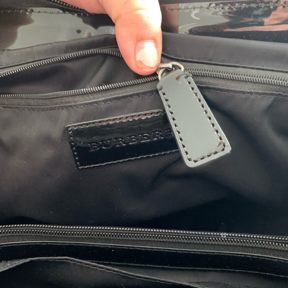 Authentic Burberry Diaper bag/purse - Picture 5 of 6